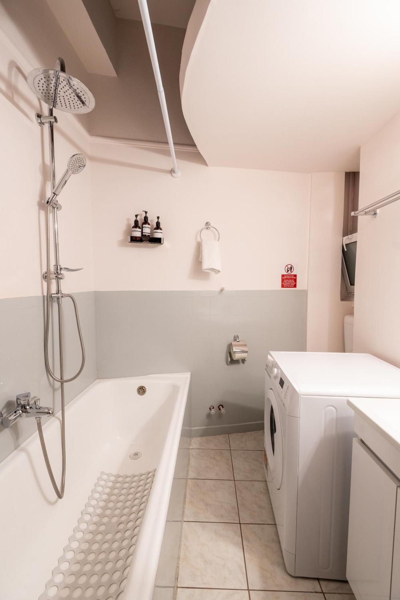אתונה Agora Apartment Plaka And Acropolis Area מראה חיצוני תמונה